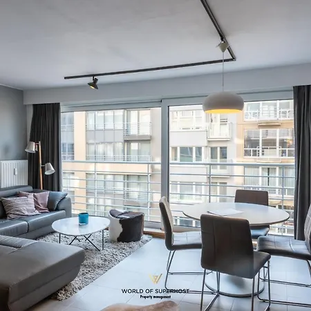 Sea Side Next To The Centre * Ostenda