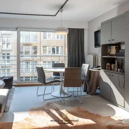 Sea Side Next To The Centre * Ostenda