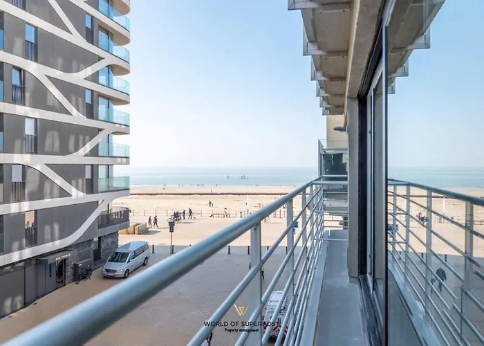 Sea Side Next To The Centre